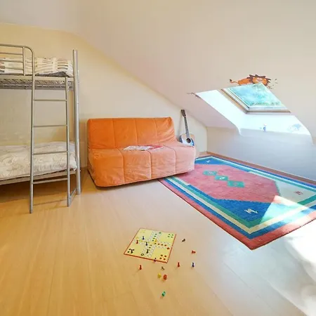 Le Clos Arboré Hébergement de vacances Libramont-Chevigny