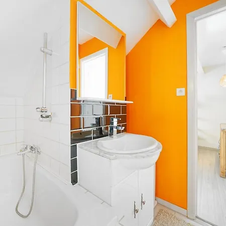 Le Clos Arboré Hébergement de vacances Libramont-Chevigny